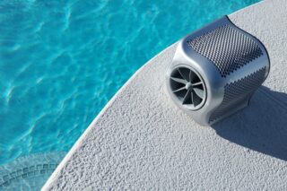 Mętna woda w basenie